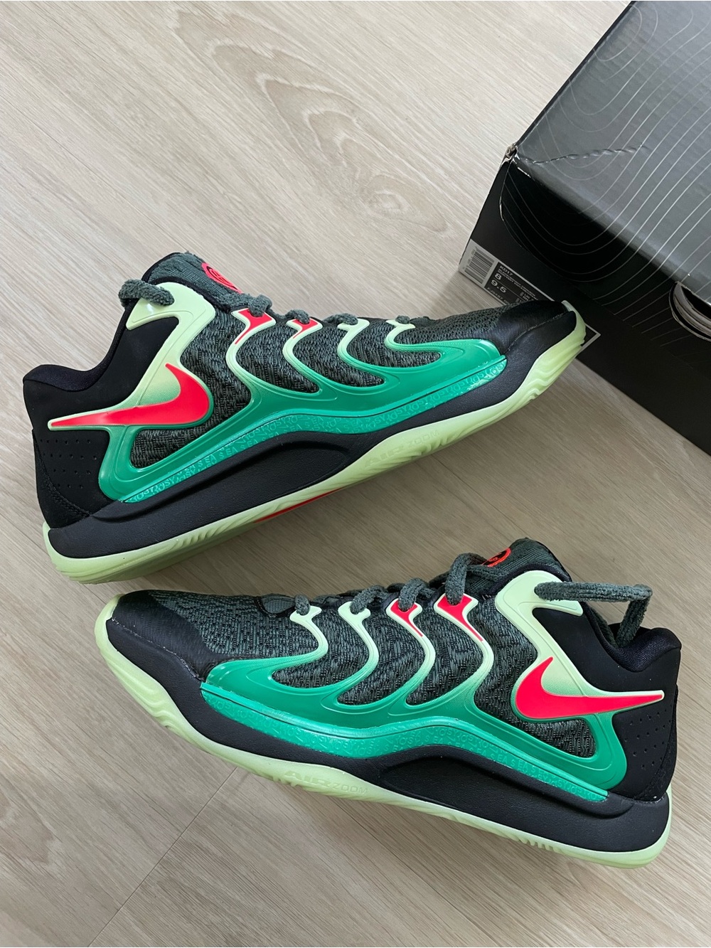 Nike KD 17 Black green size 8